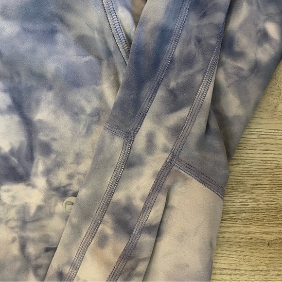 NWT Lululemon Diamond Dye Align Leggings 25” - Picture 3 of 4